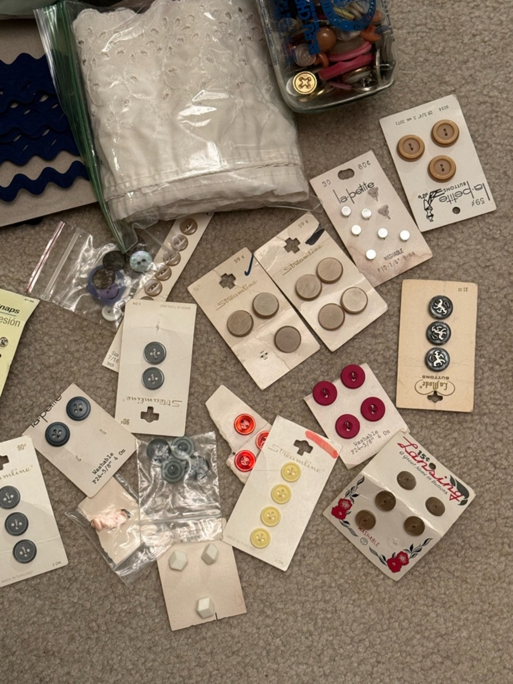 Sewing Accessory Bundle - Picture 2 of 7